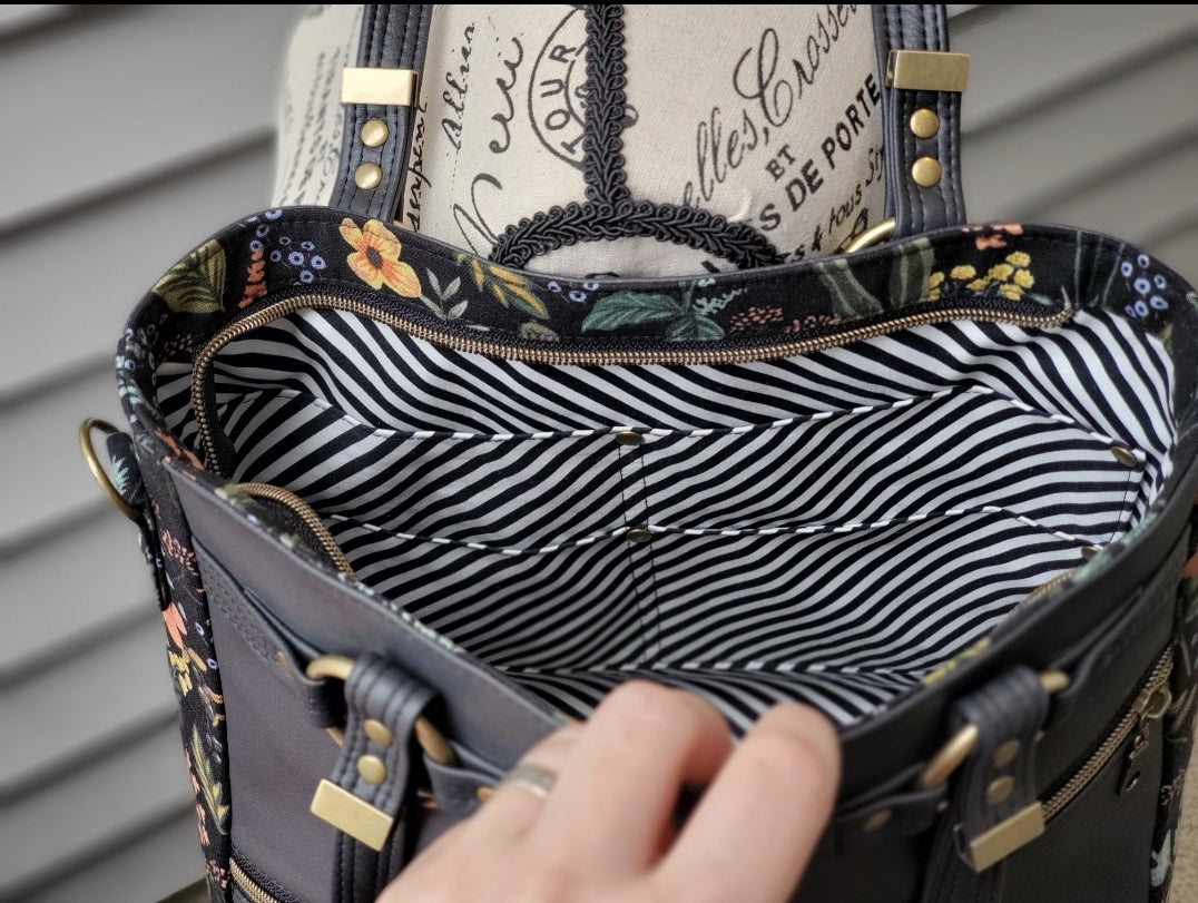 Lomexa Handbag